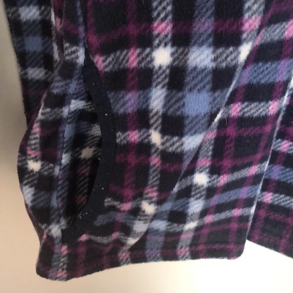 Basic Editions pullover size large - Picture 6 of 7